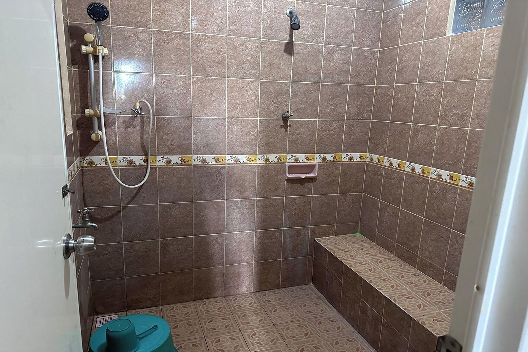 Equipamiento de Habitación Channes Guest House Syariah