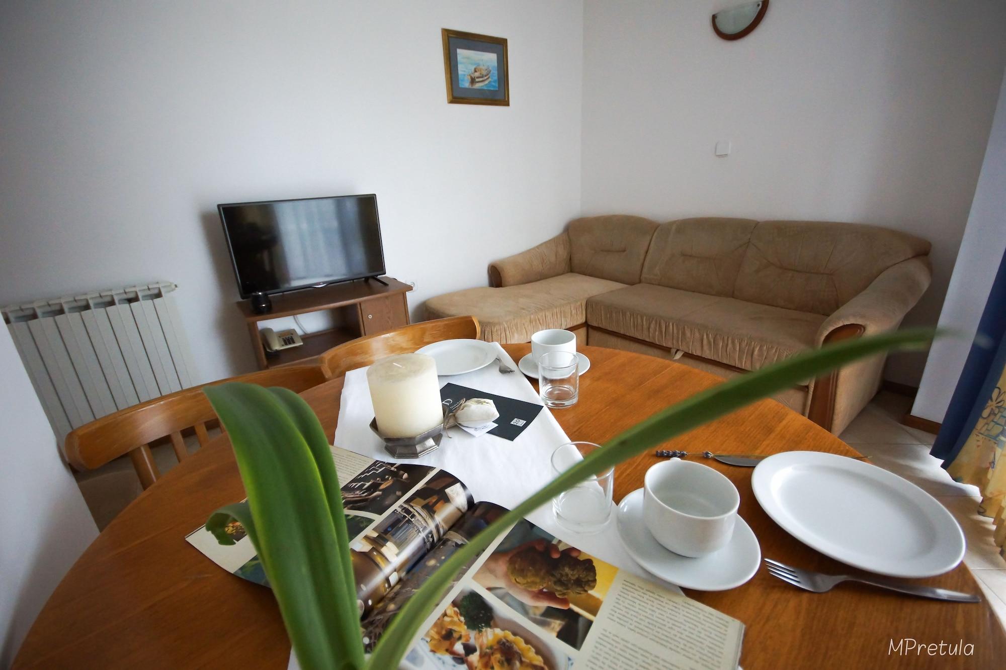 Restaurant Apartments and Rooms Degra