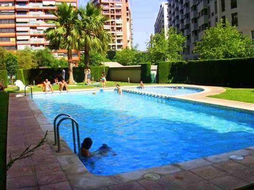 Vista Piscina Oceanografico Apartments & Spa