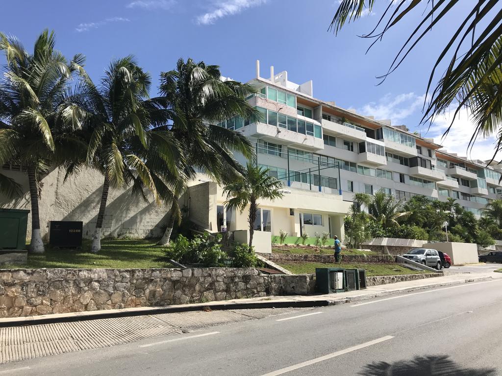 Vista Exterior Brisas 10 - Condos and Rooms