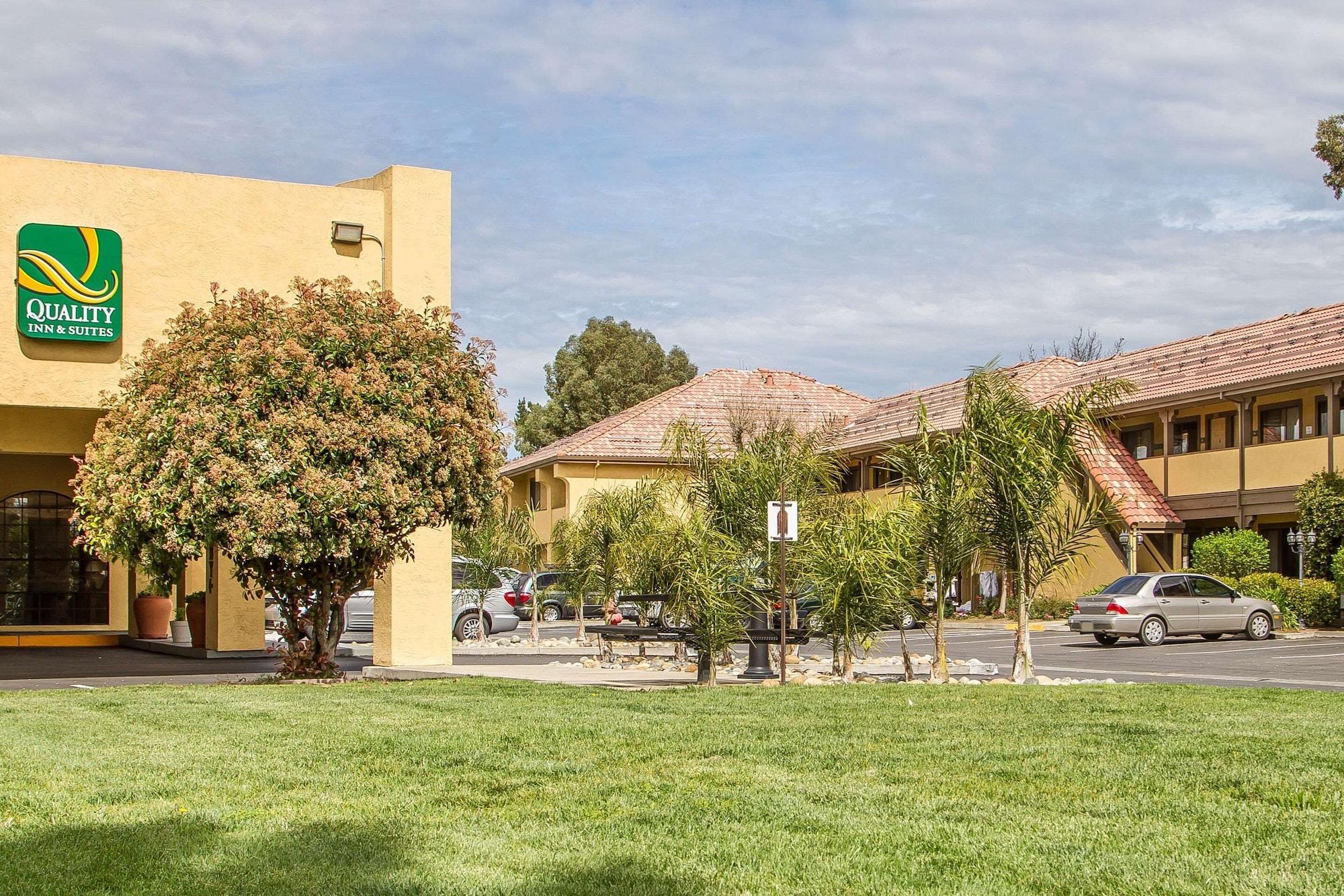 Varios Quality Inn And Suites Gilroy