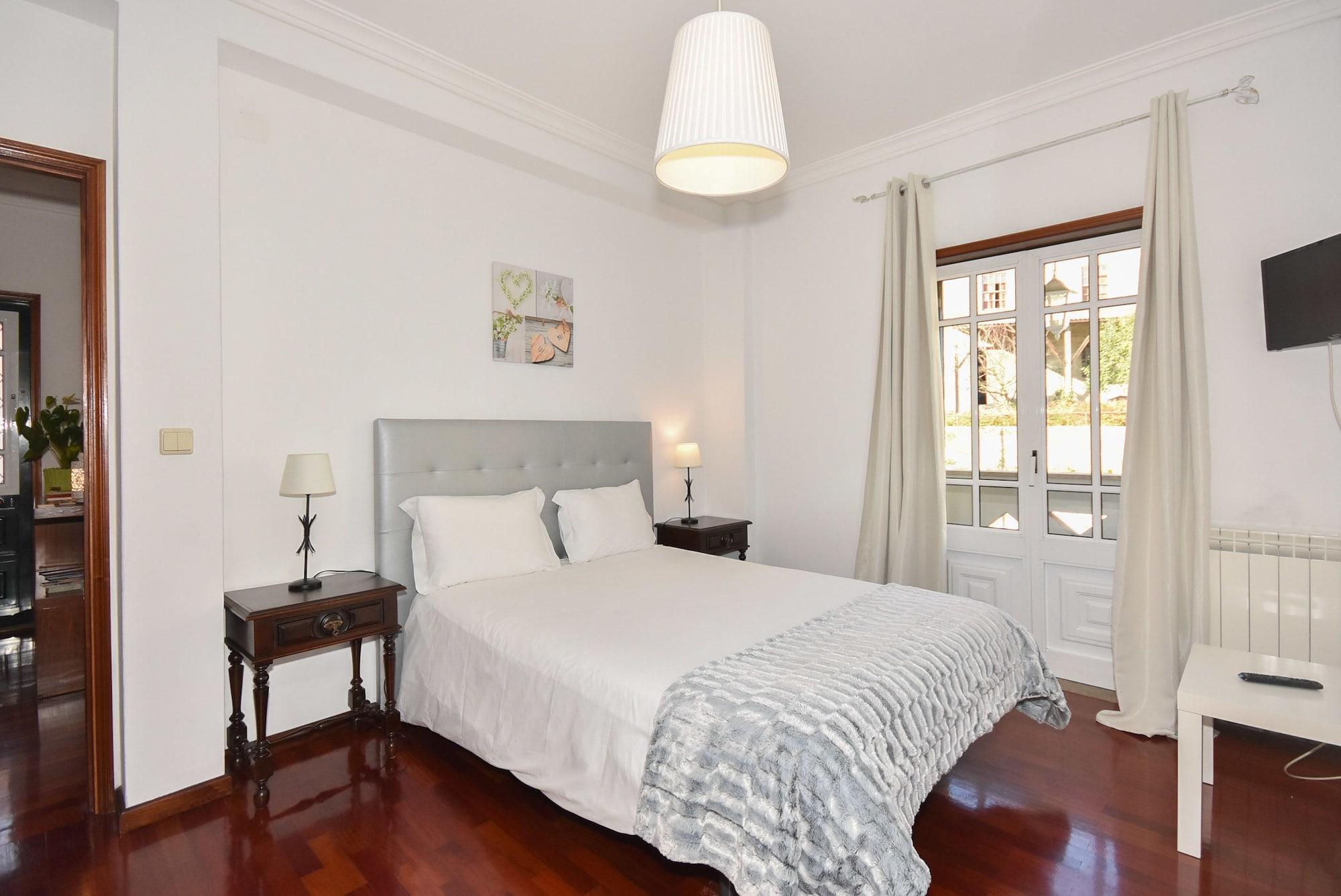 Varios Lolla's Guest House