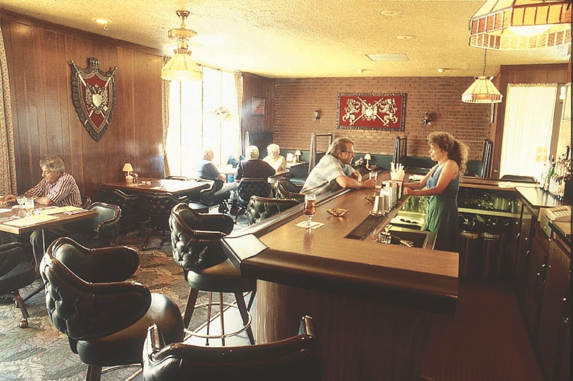 Bar/Salón Meadow Court Inn