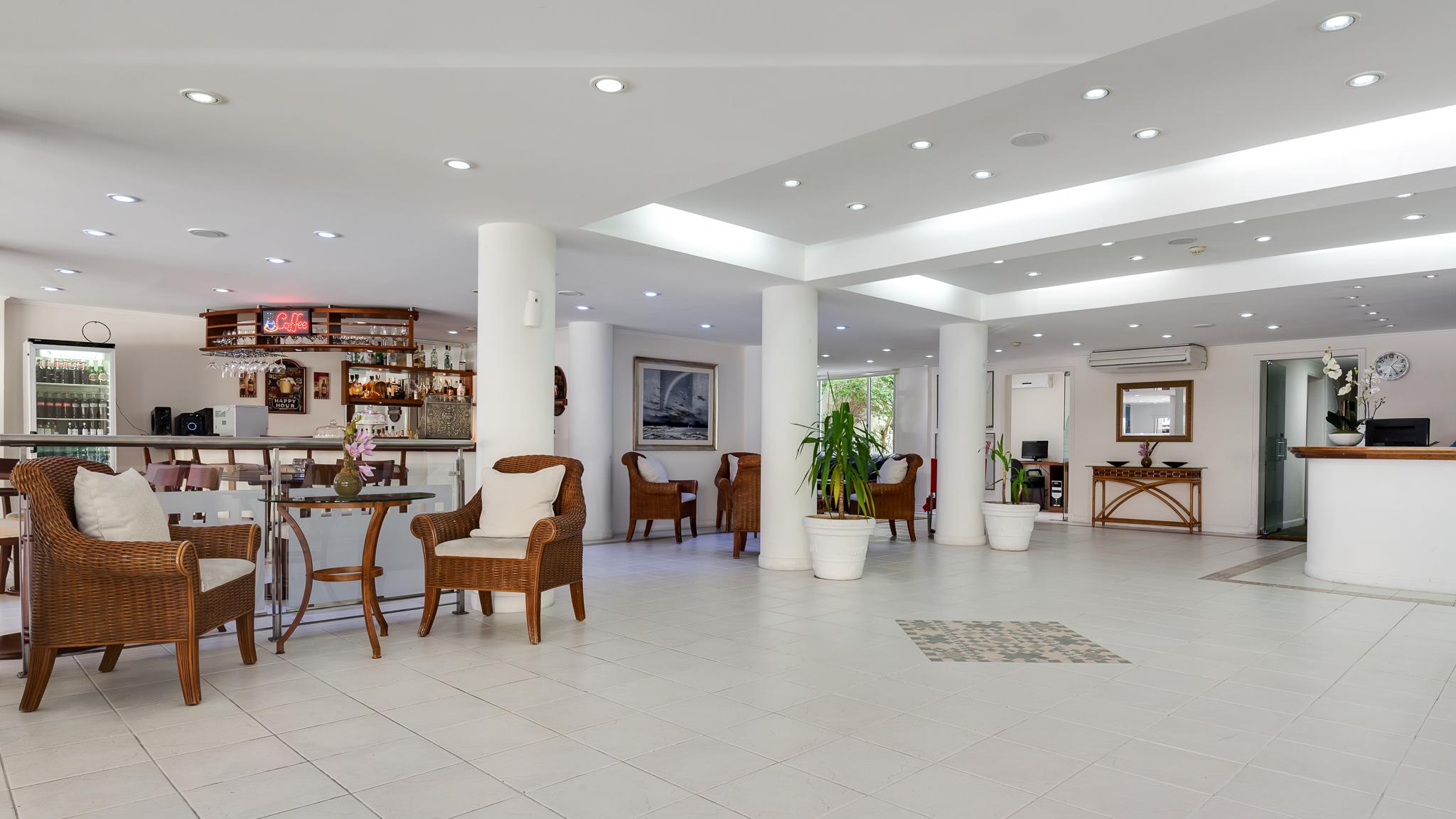 Vista Lobby Hotel Romimar