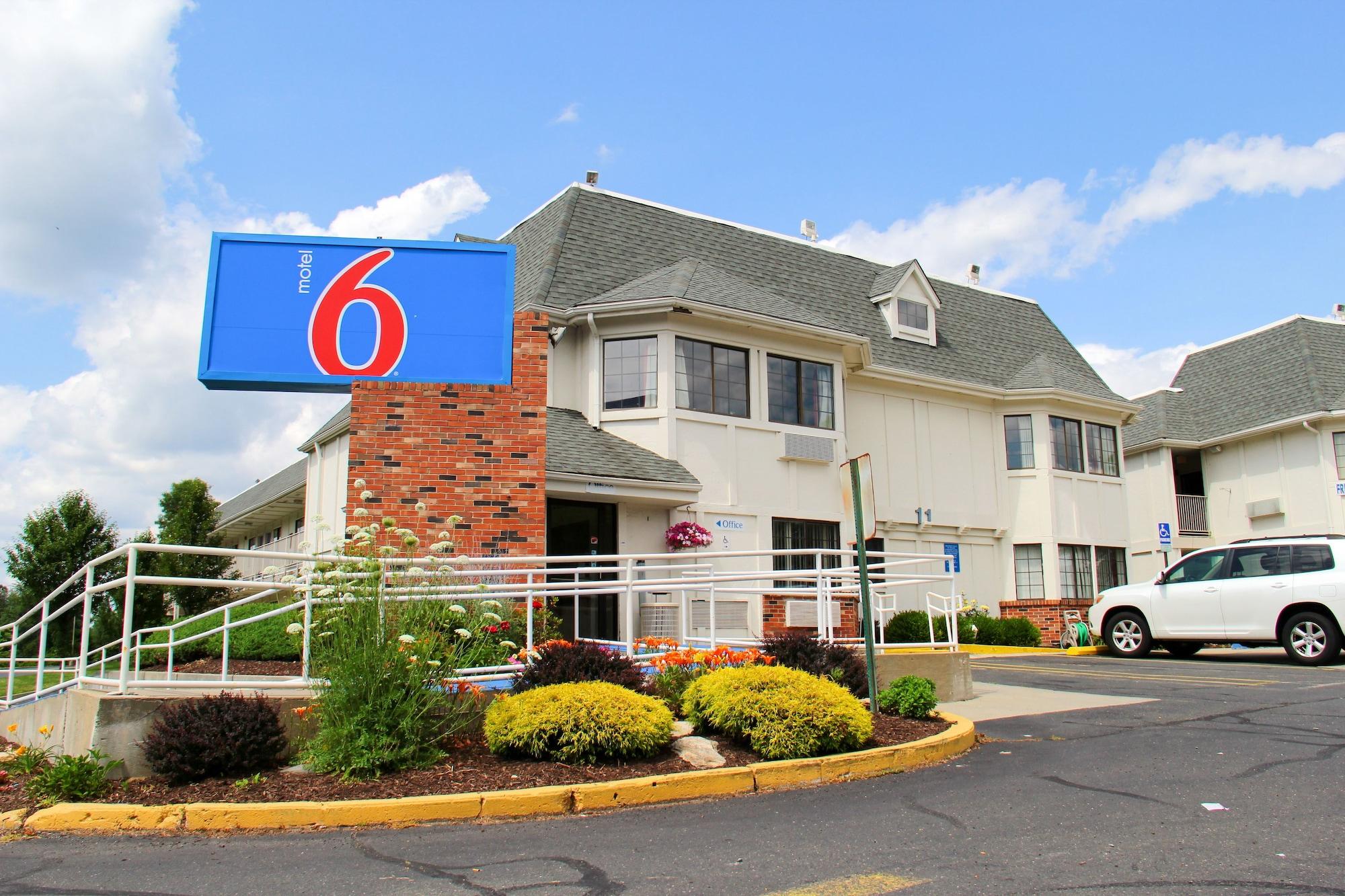 Varios Motel 6 Enfield, CT - Hartford