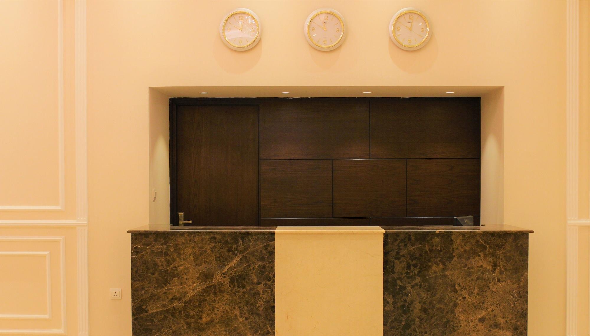 Vista Lobby New MerryLand Hotel