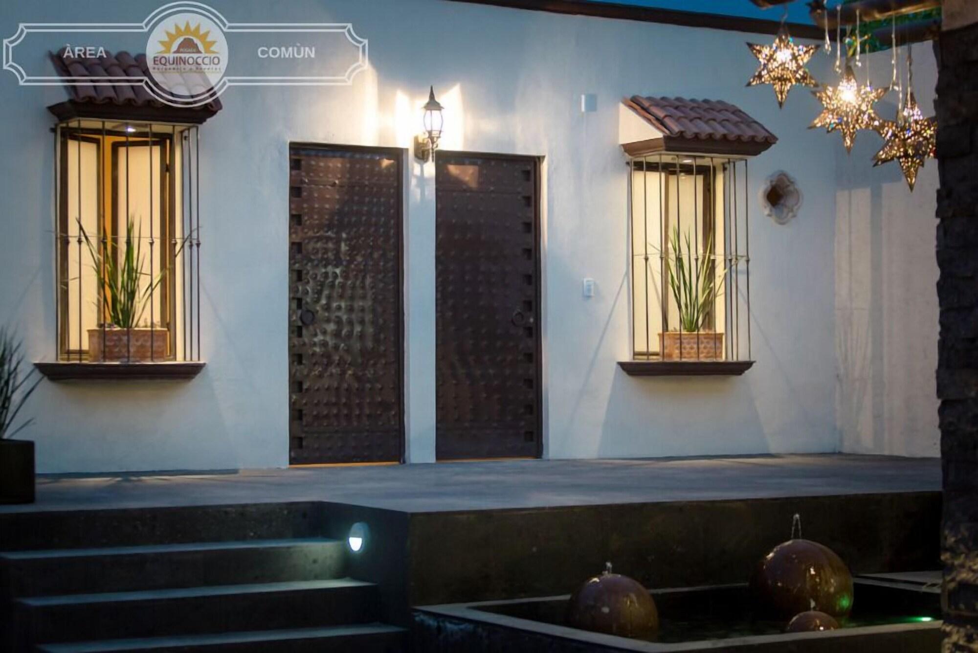 Vista Exterior Equinoccio Peña de Bernal