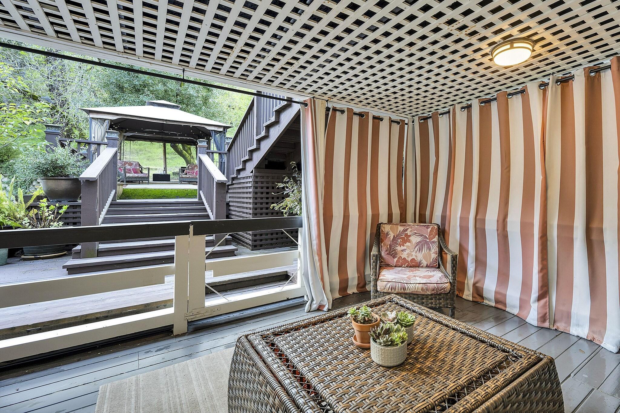 Varios Craftsman Inn