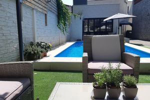 Alquiler Vacacional - Edard's Great House - Paradise 300m from the sea. Spacious game room.