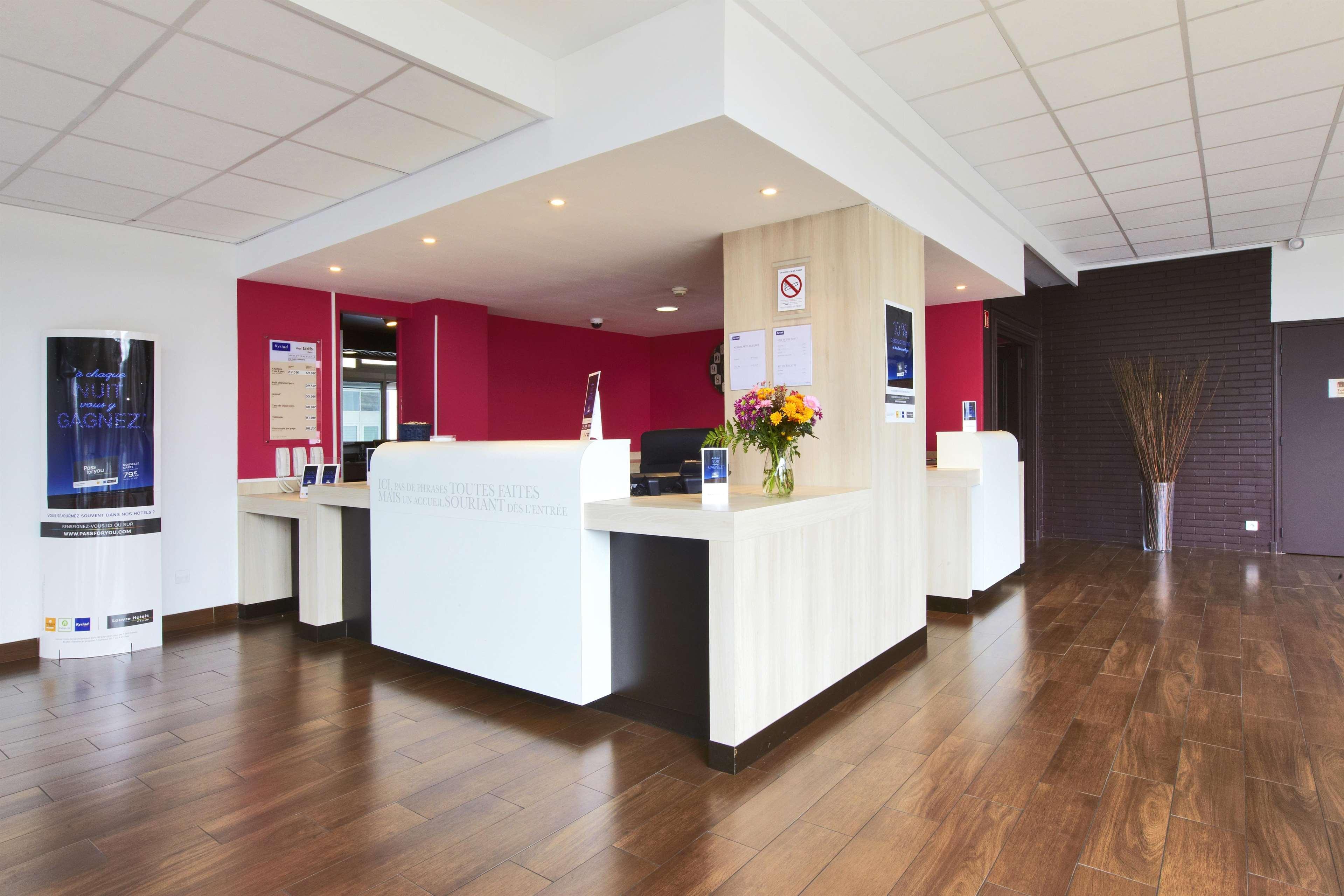 Vista Lobby Kyriad Viry Chatillon