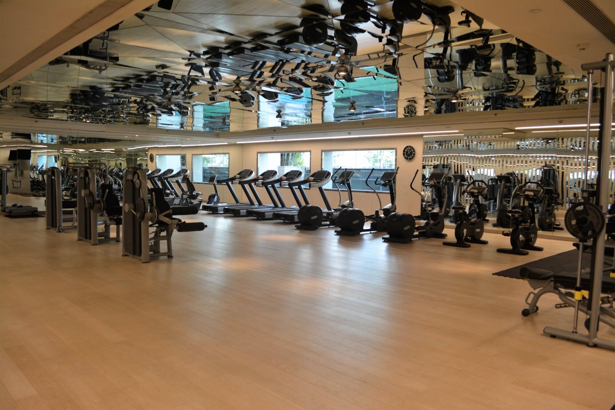 Gimnasio Taj Santacruz