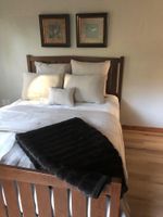 Alquiler Vacacional - Cedar Cabin on Stilts with 2 decks in the Trees by Lake Lewisville