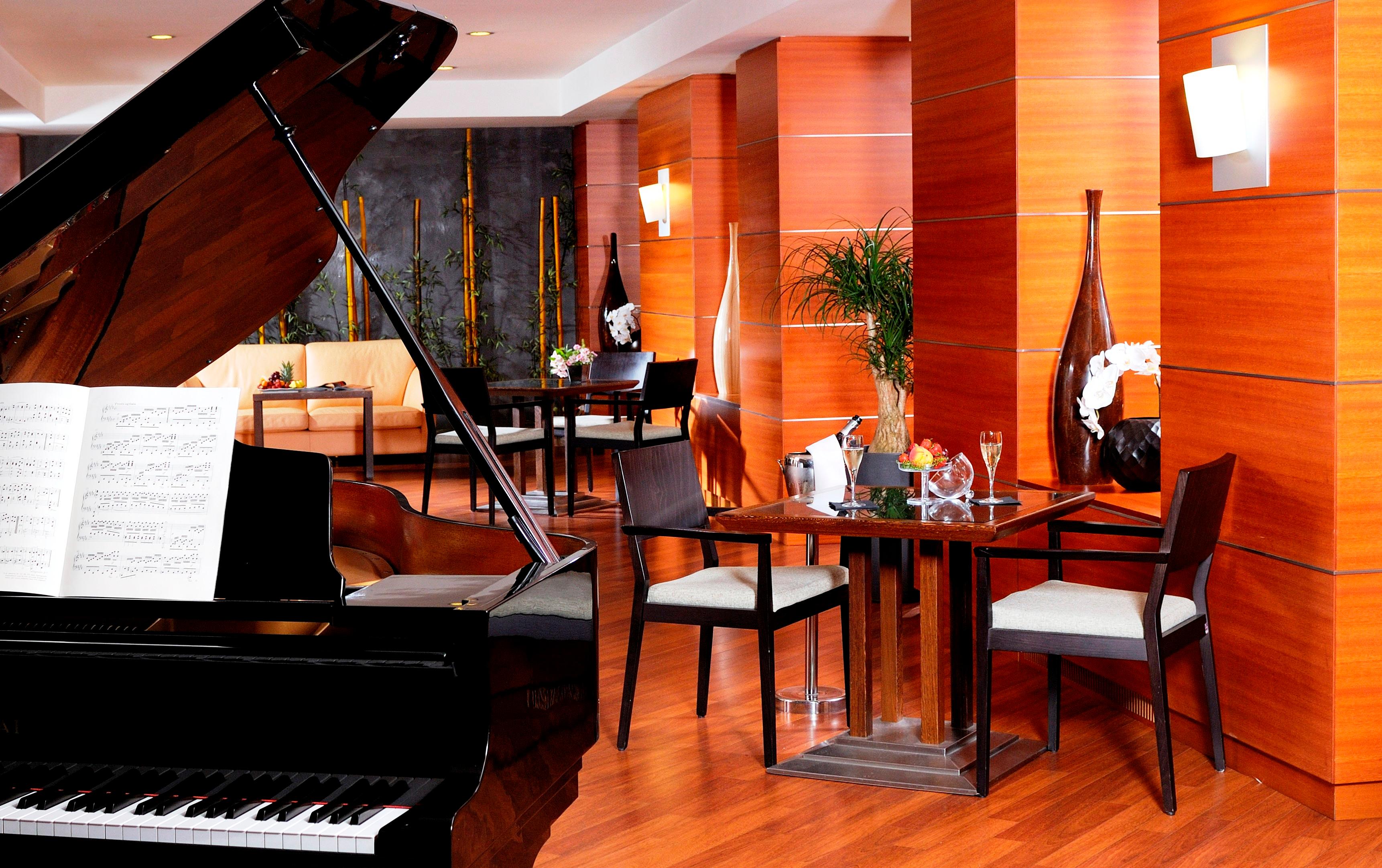 Vista Exterior Hotel Master