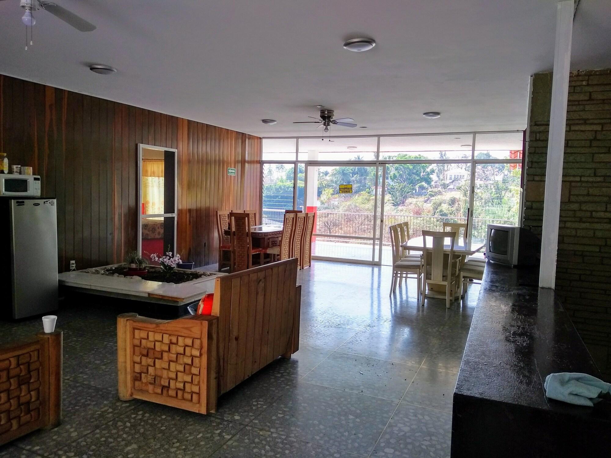 Bar/Salón Hotel Real de Obregon