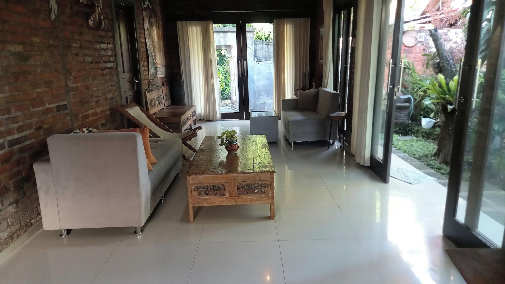 Varios D'tegale Homestay