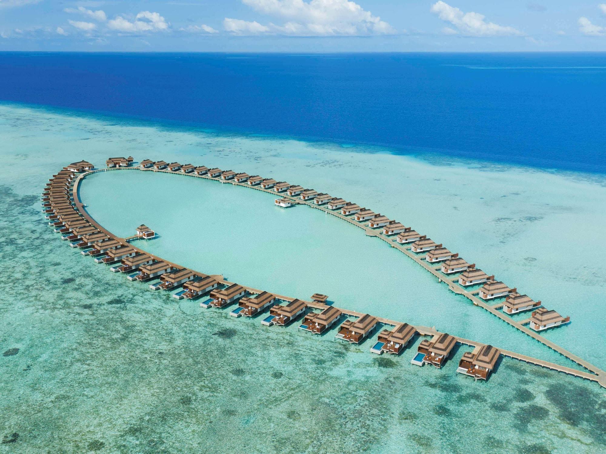 Vista Exterior Pullman Maldives Resort