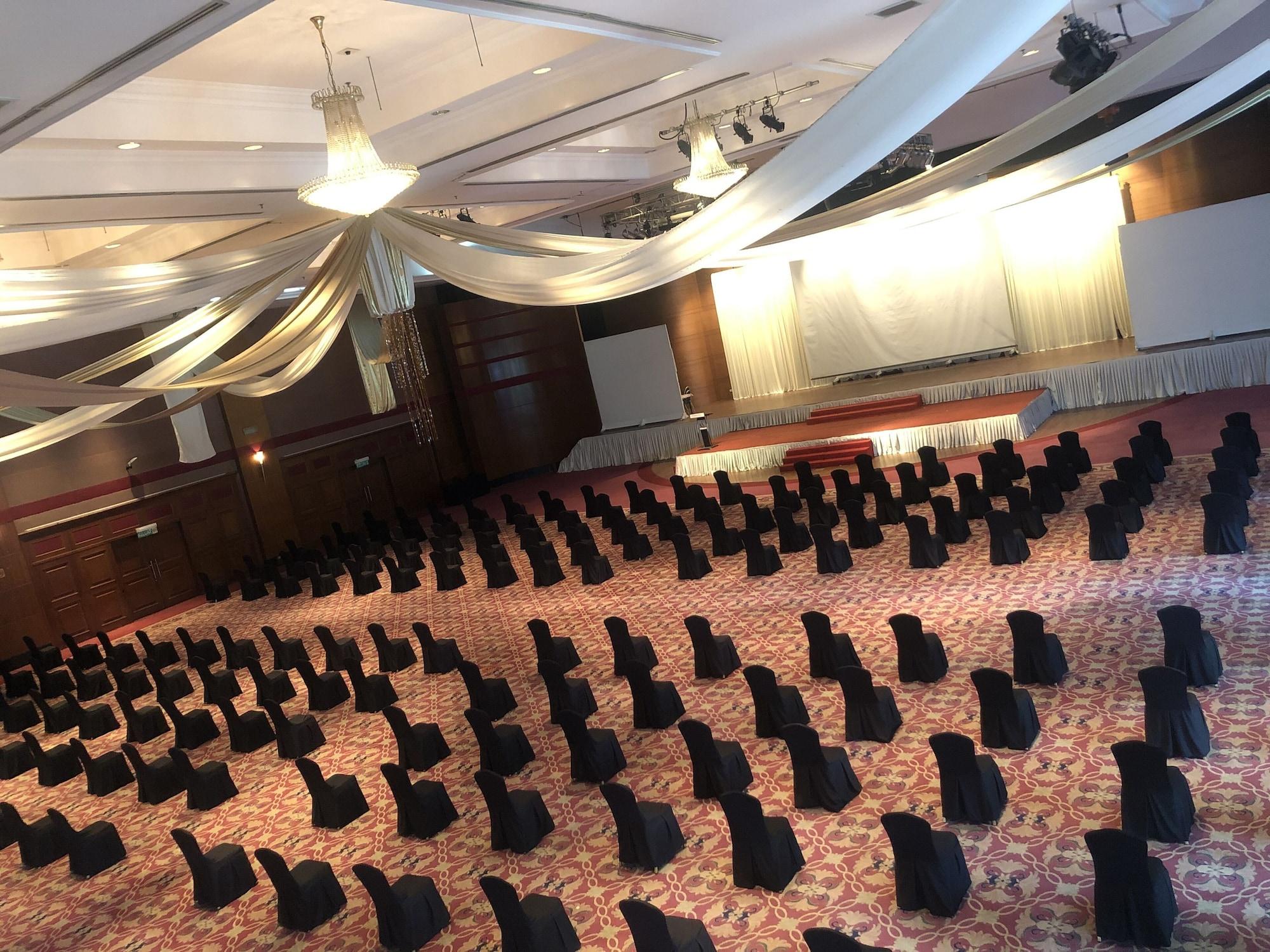 Sala de Reuniones Flamingo Hotel by The Lake