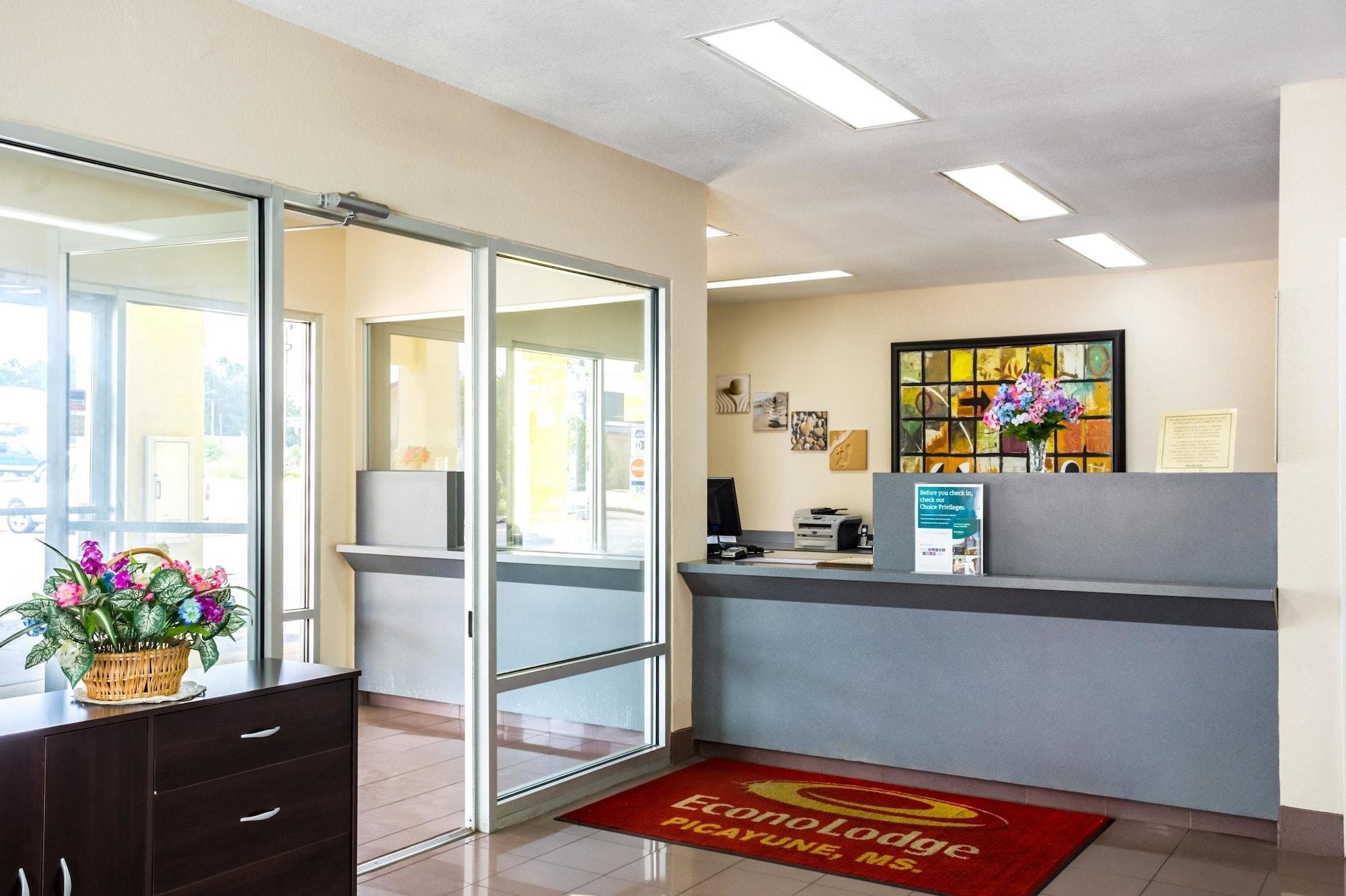 Vista Lobby Econo Lodge Picayune
