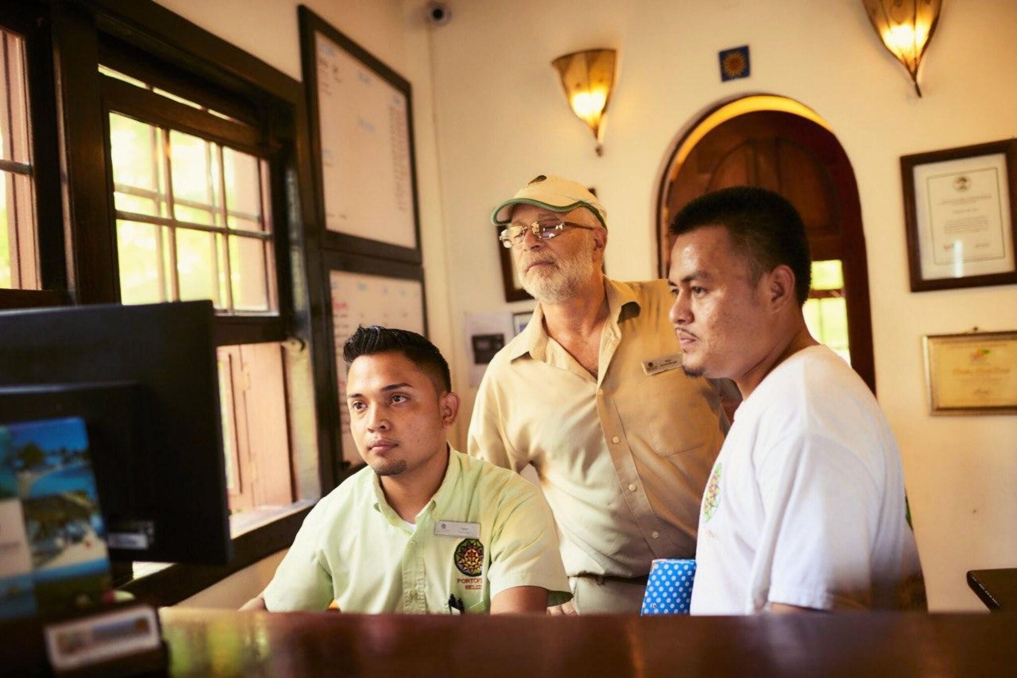 Vista Lobby Portofino Beach Resort