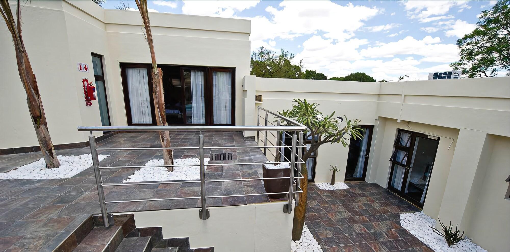 Vista Exterior Galton House