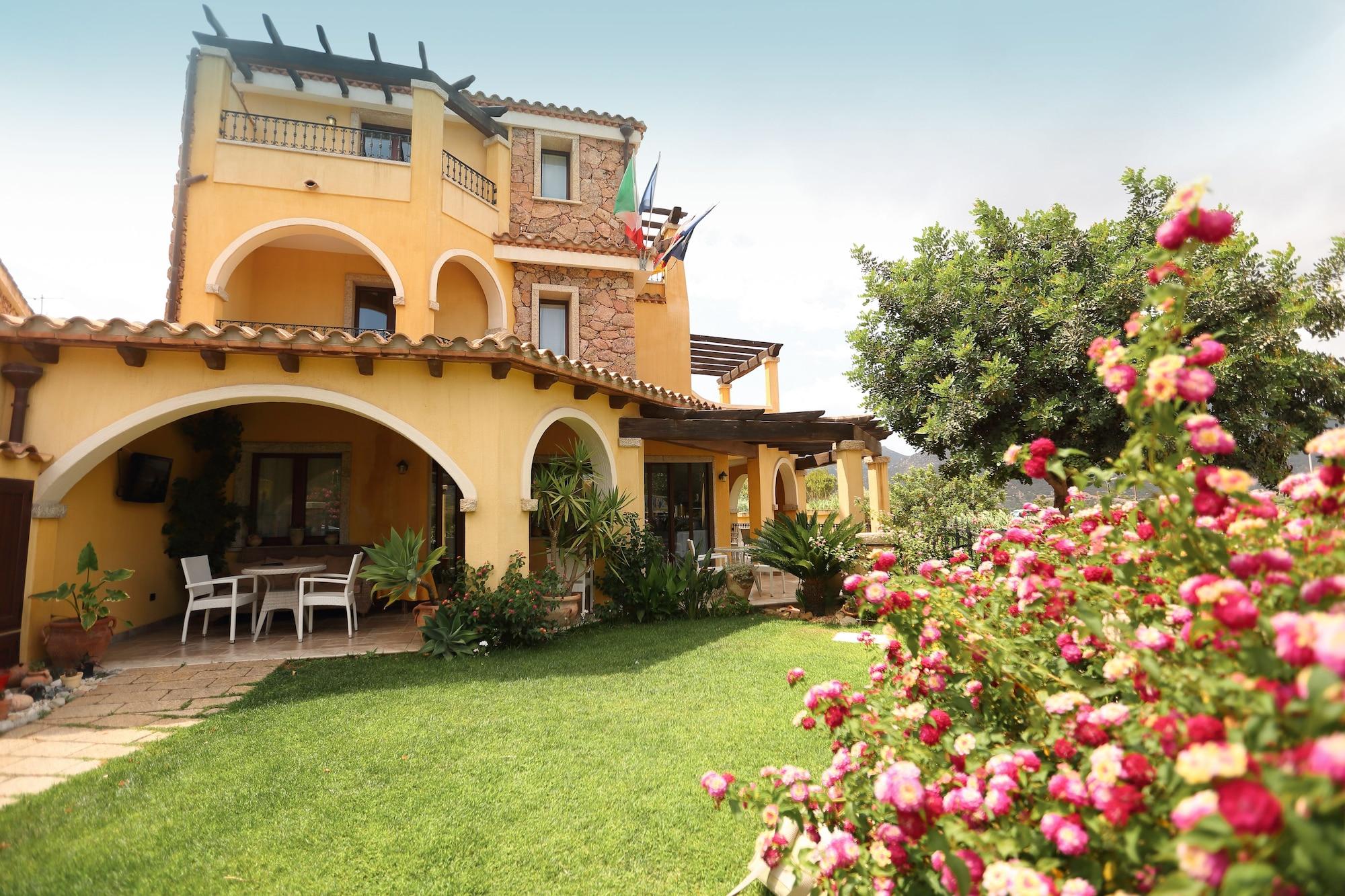 Varios Hotel Sa Suergia