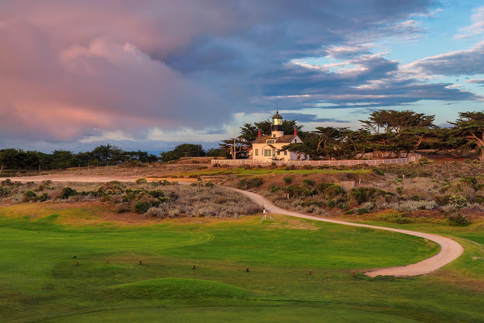 Instalaciones Recreativas Andril Fireplace Cottages