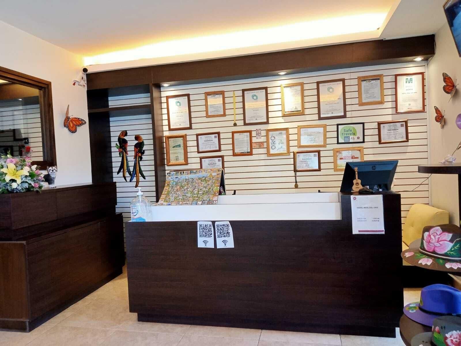 Vista Lobby Hotel Real del Oro