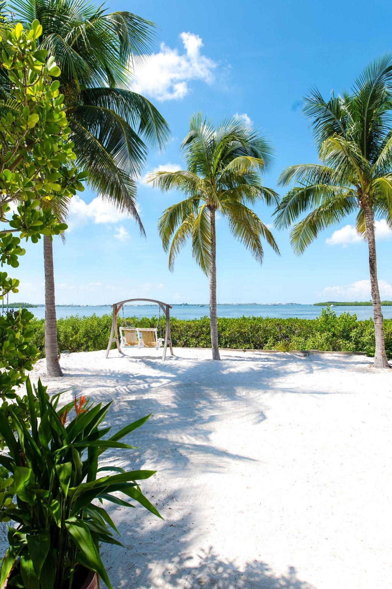 Vista Exterior Parrot Key Hotel & Villas