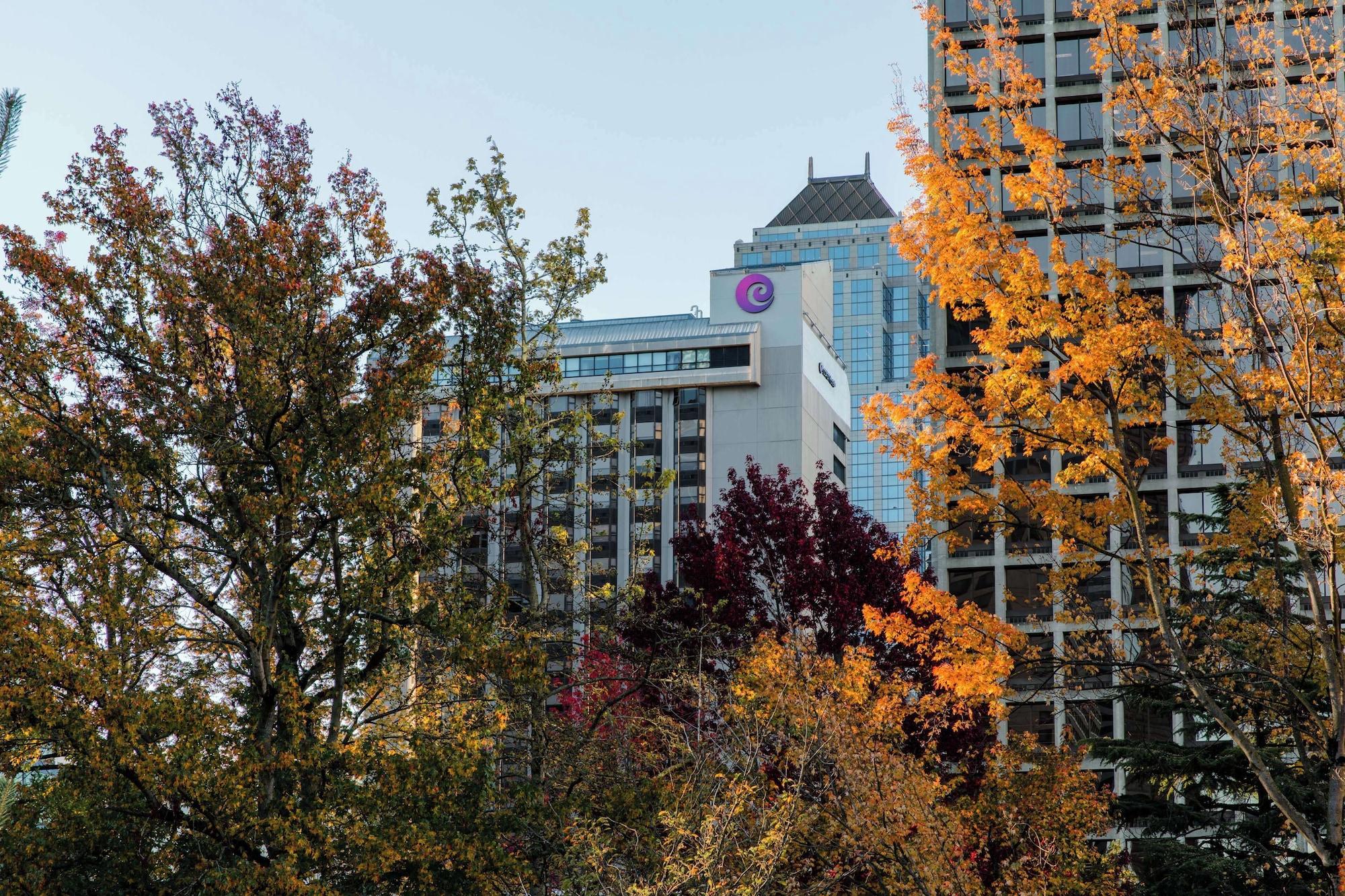 Vista Exterior Coast Seattle Downtown Hotel by APA