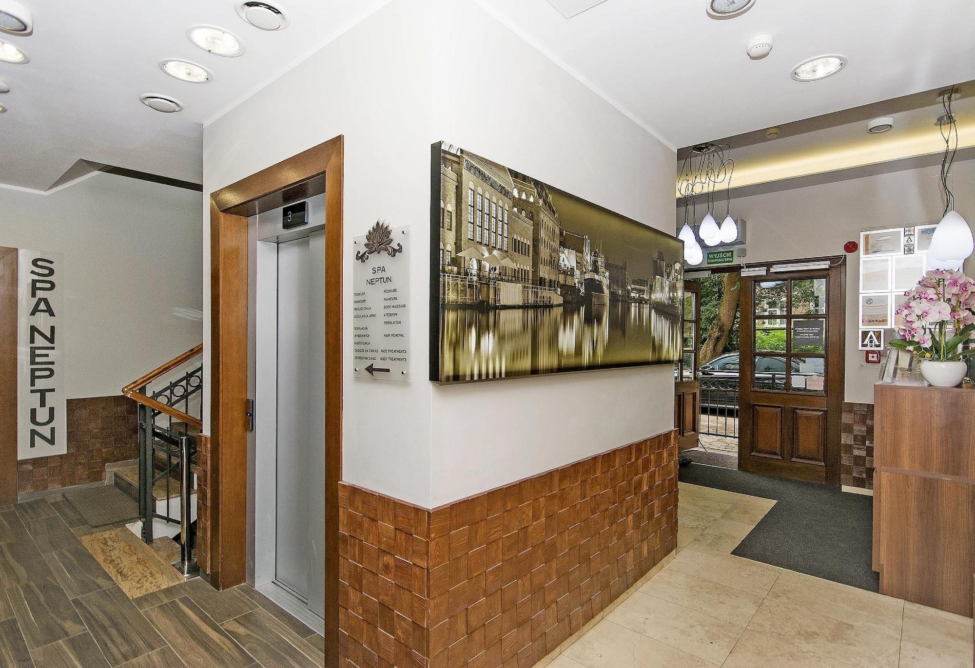 Vista Lobby Apart Neptun