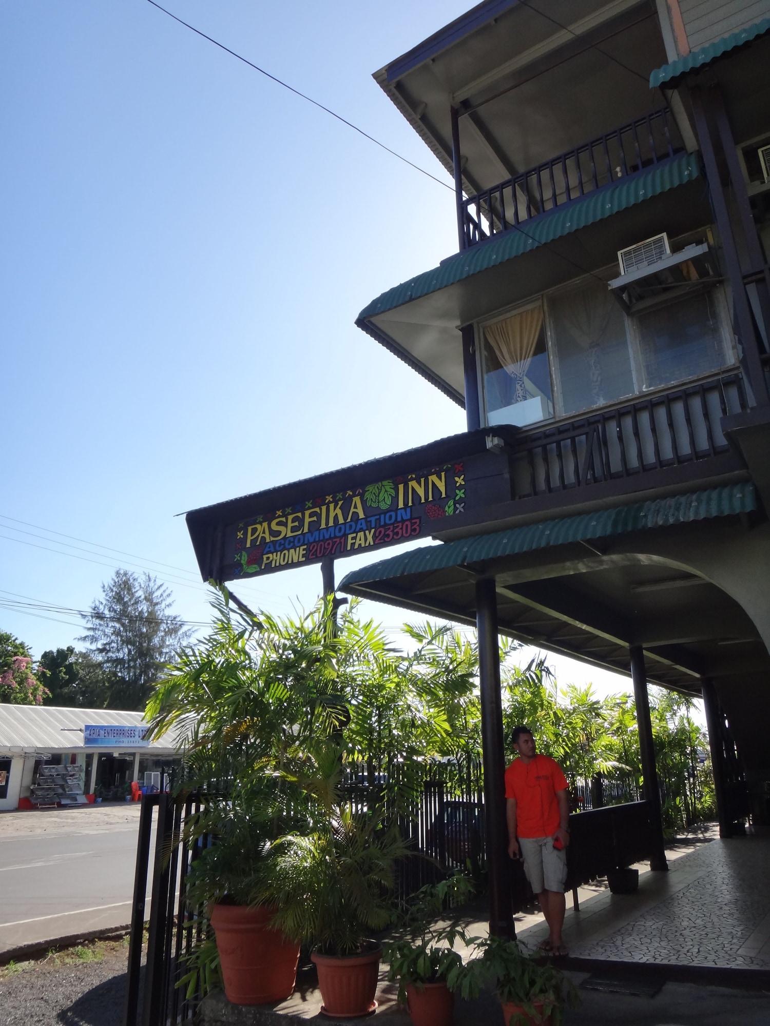 Vista Exterior Pasefika Inn