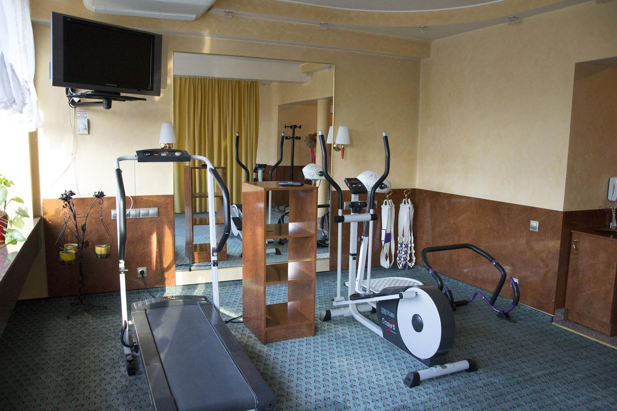 Gimnasio Carpati Hotel Baia Mare