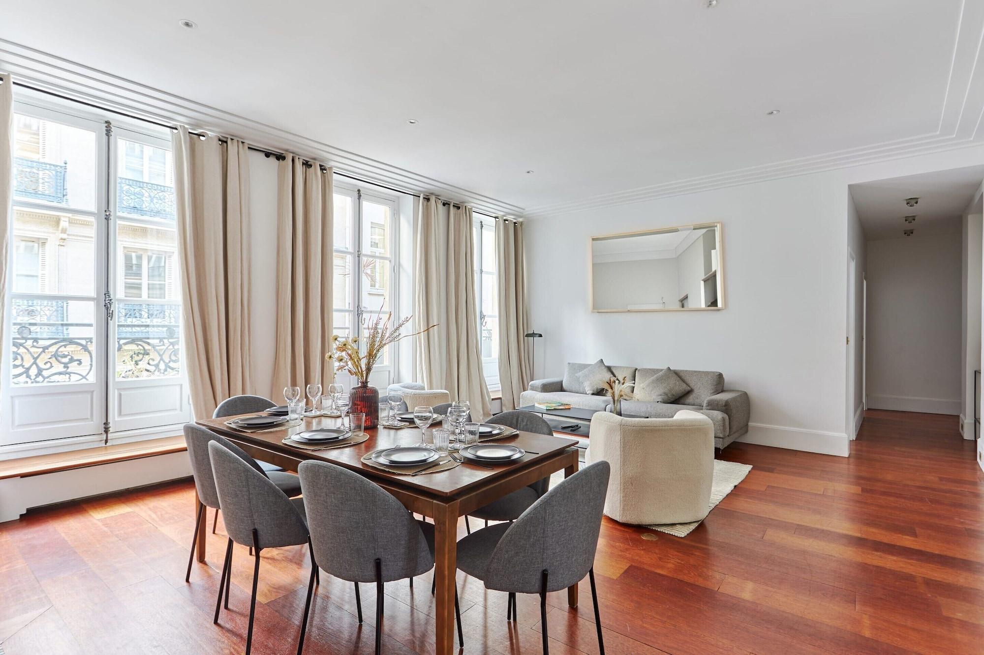 Restaurant Sublime 3 Bedroom Flat Palais Royal Bourse