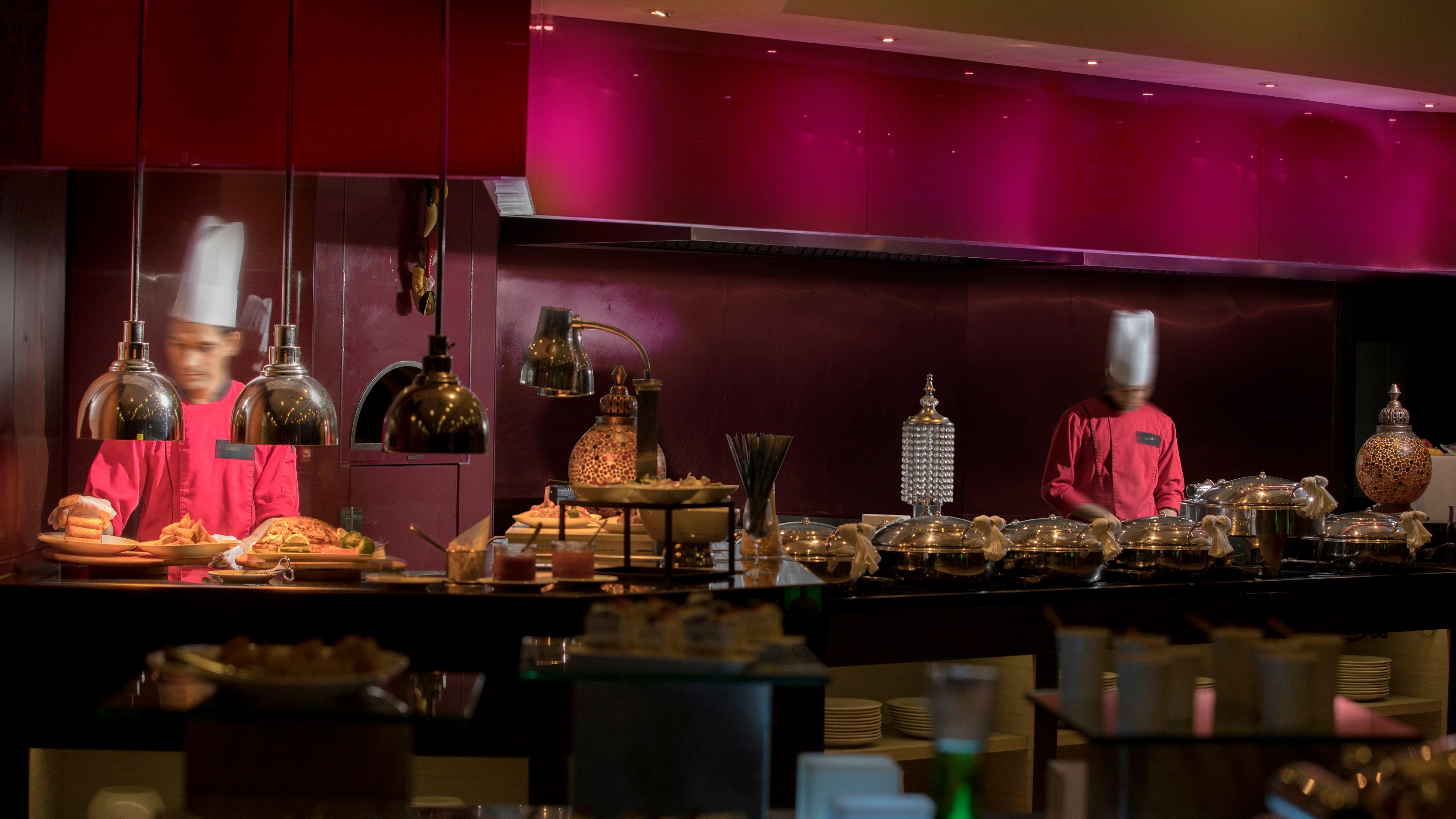 Restaurant Millennium Central Dubai Downtown