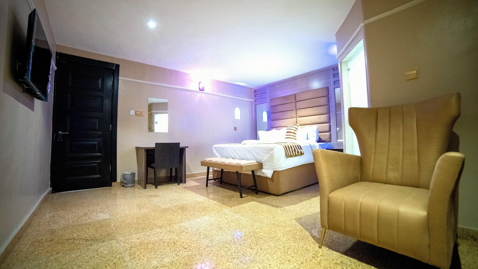 Varios IKEJA AIRPORT VIEW APARTMENT