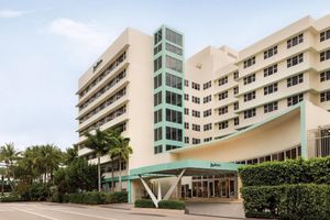Alojamiento - Radisson Resort Miami Beach