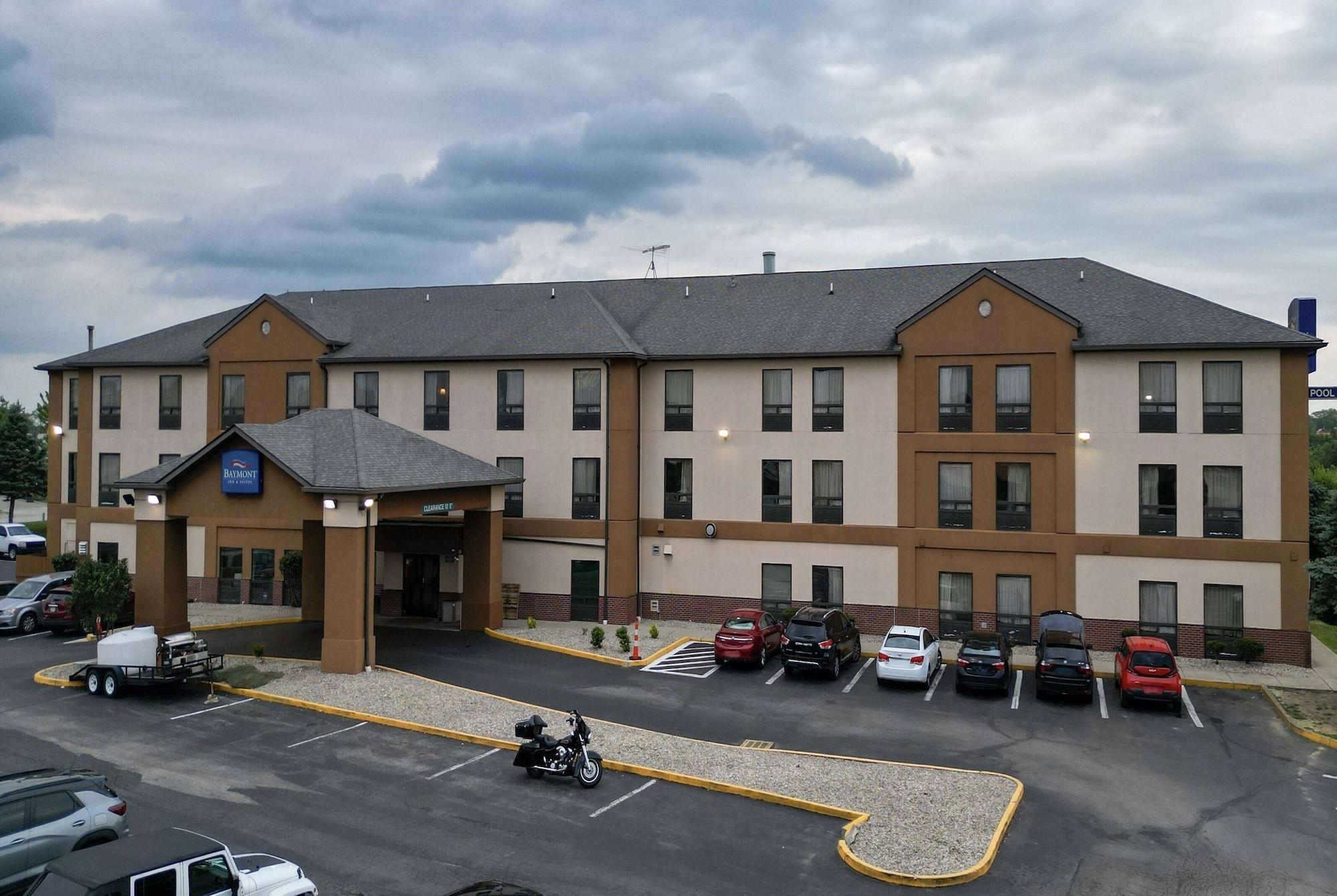 Vista Exterior Baymont by Wyndham Mason