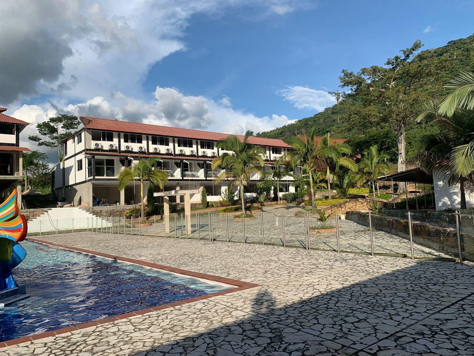Vista Exterior MALOKAS RESORT