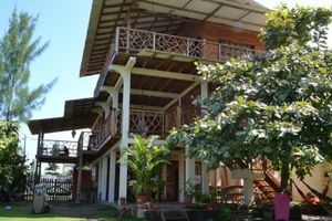 Alojamiento - The Sea Garden House