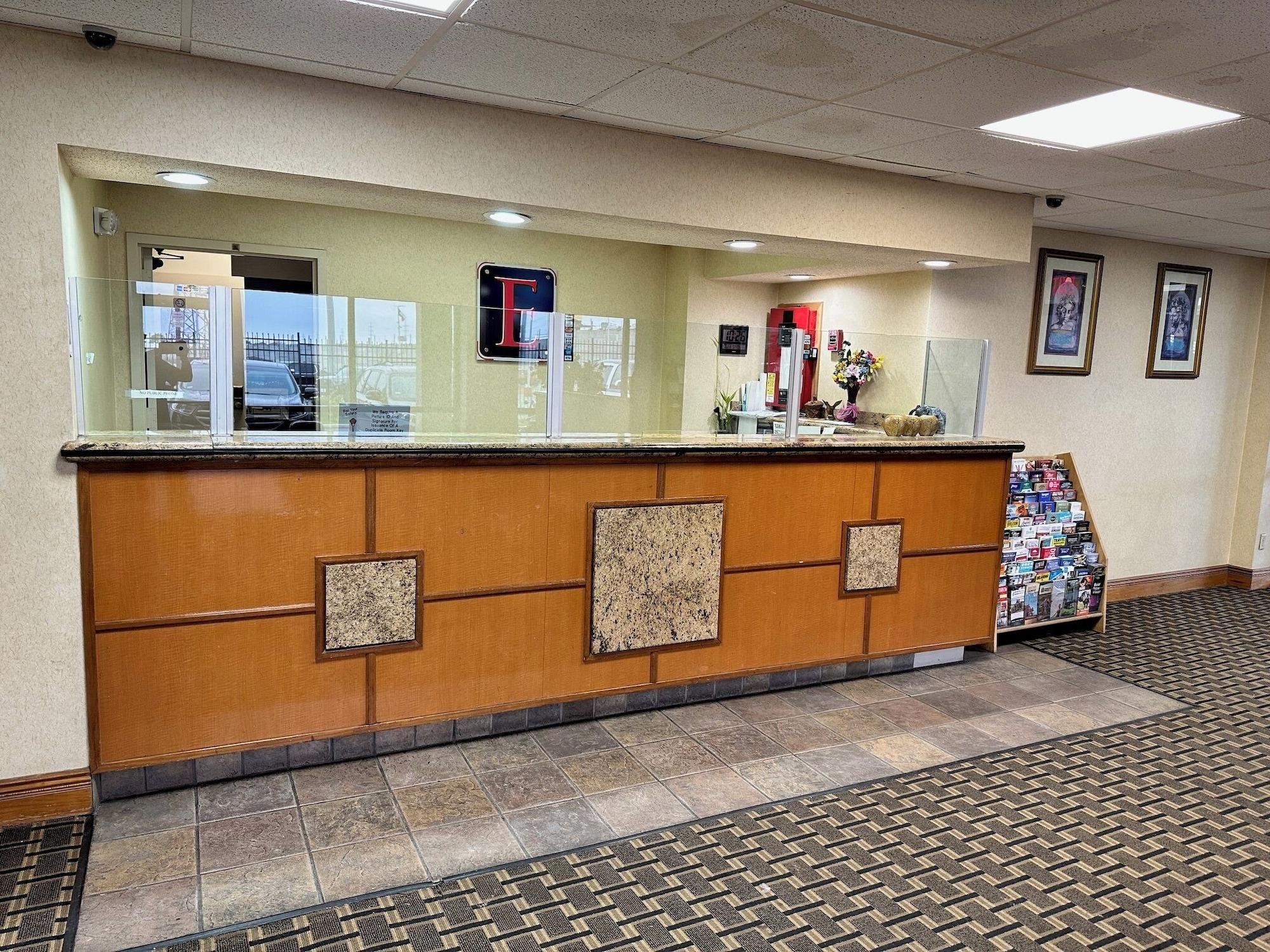 Vista Lobby Executive Inn