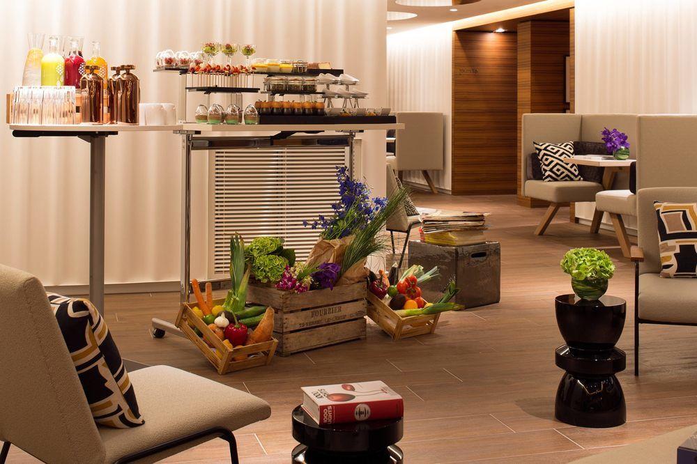 Hotel Renaissance Paris Republique Hotel