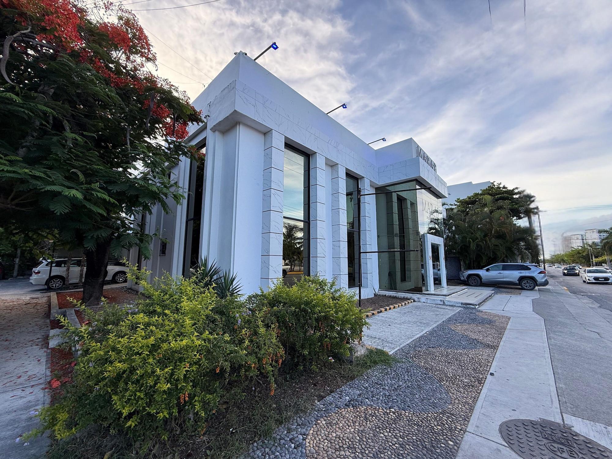 Varios Downtown Suites - Hotel Boutique by Maraf