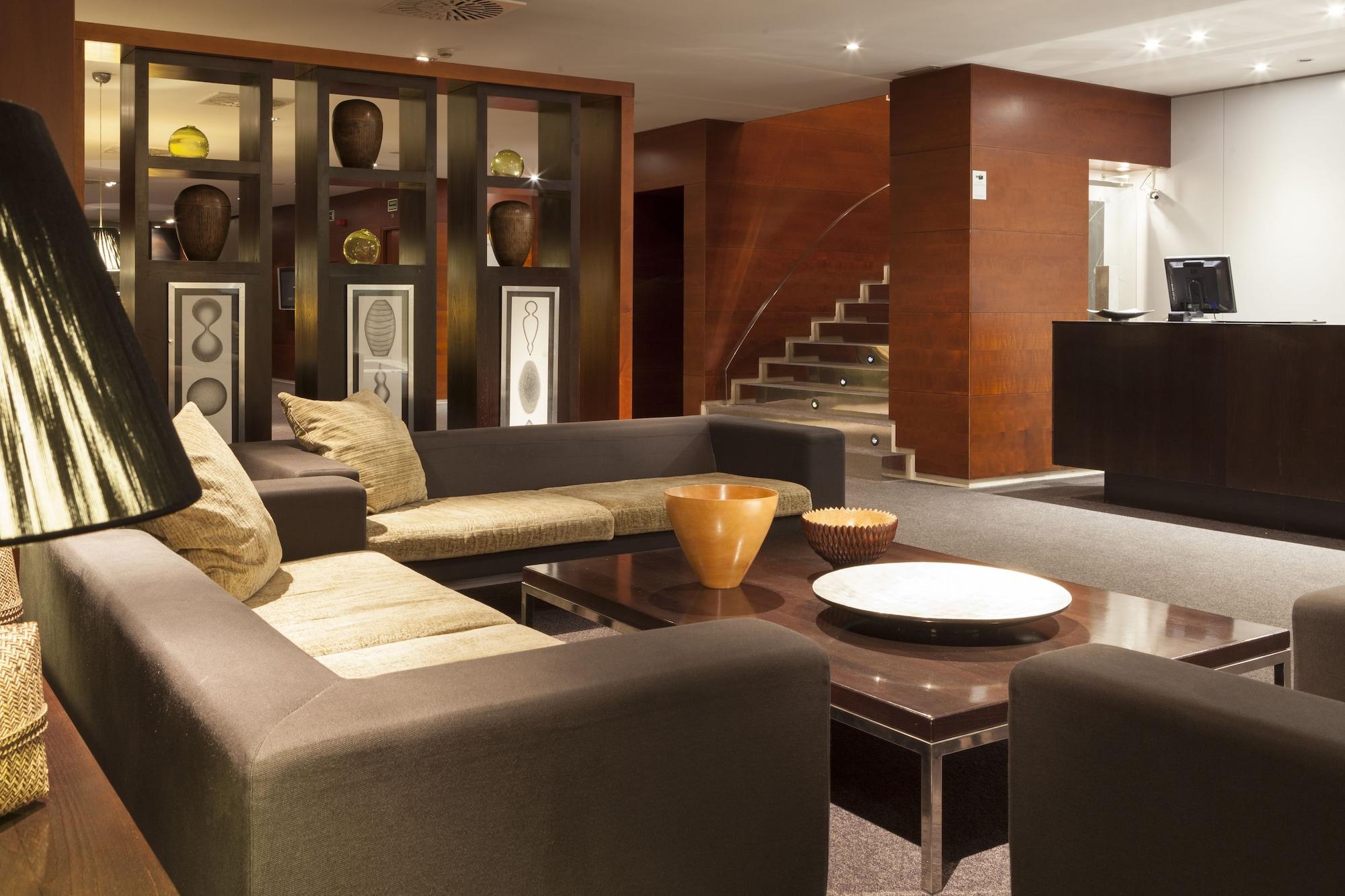 Vista Lobby AC Hotel La Rioja by Marriott