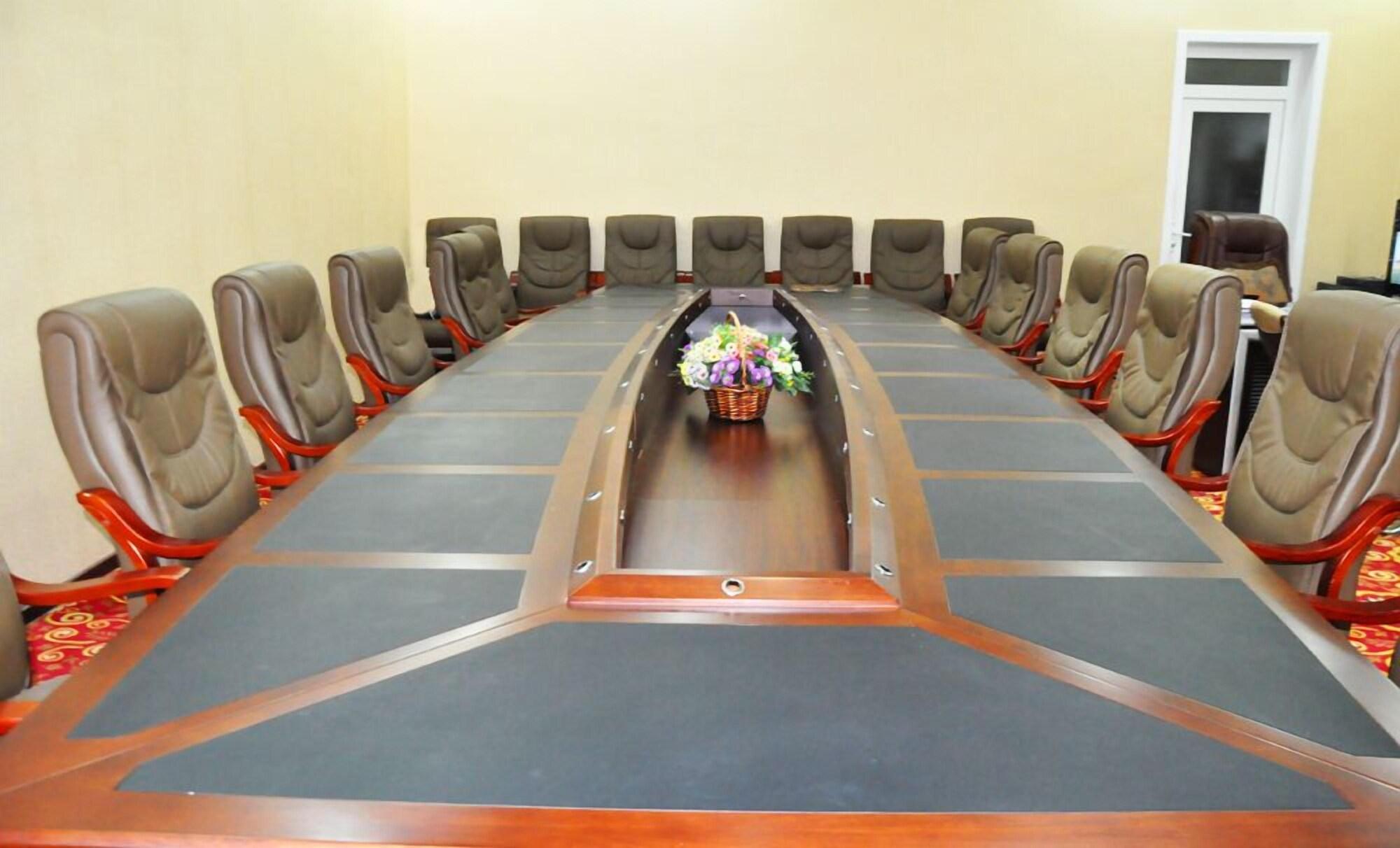 Sala de Reuniones Firuz Hotel