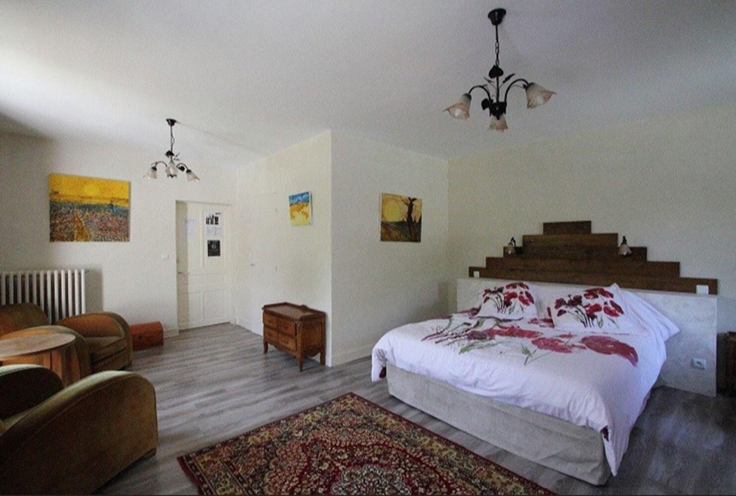 Varios Domaine Du Moulin Neuf