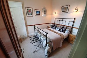 Alojamiento - Lauderville Guest House