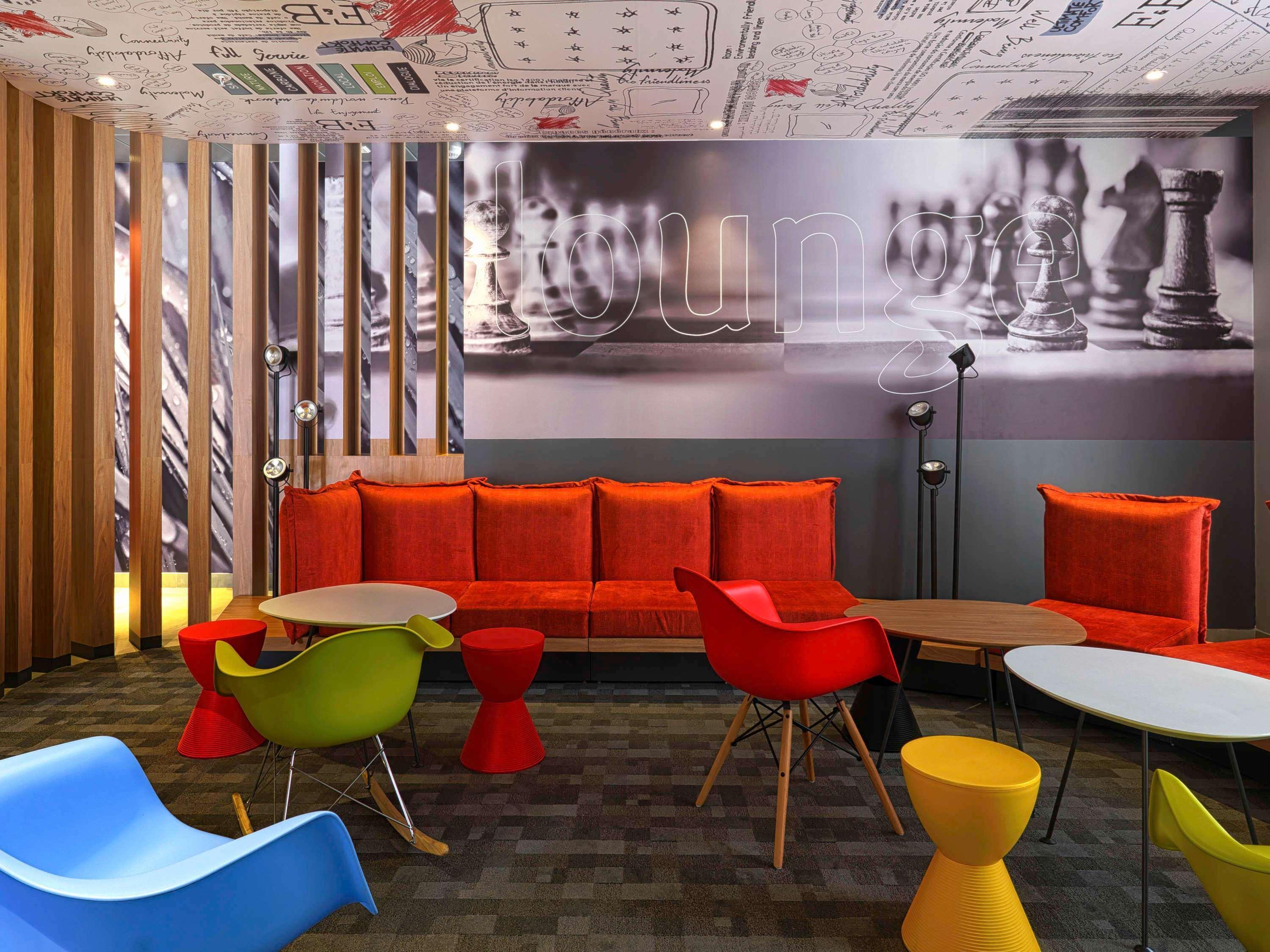 Vista Lobby ibis Trujillo