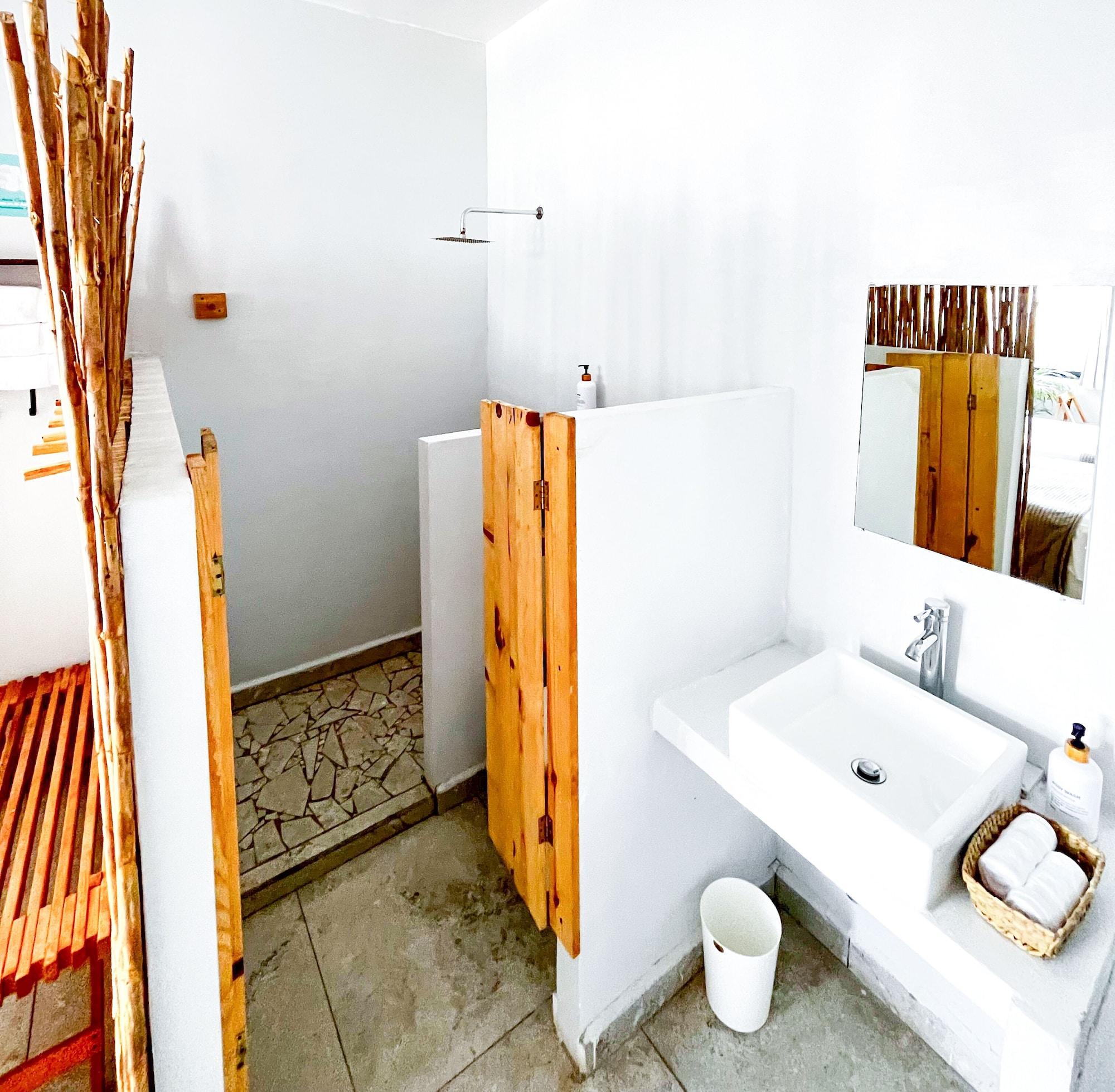 Equipamiento de Habitación Corazon de Teco