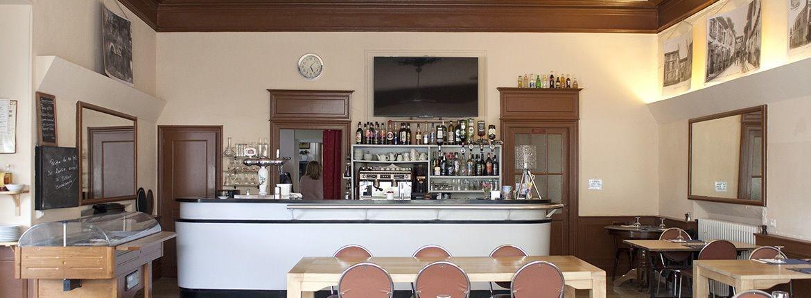 Bar/Salón Aux Lys d'Or