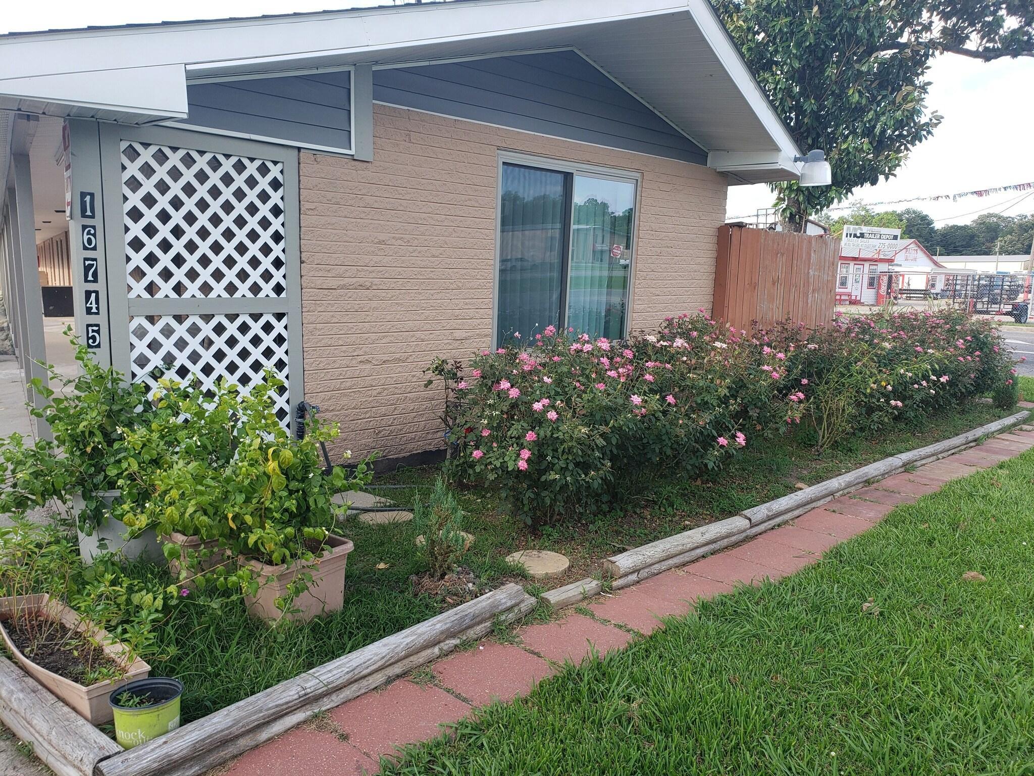 Vista Exterior Budget Inn & Suites